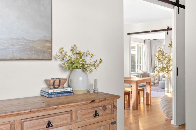 Photo of property in 1 Norfolk Drive, Cambridge, 3434