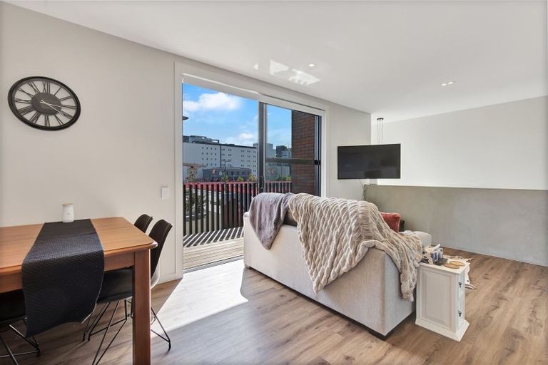 Photo of property in 4/212 Cashel Street, Christchurch Central, Christchurch, 8011