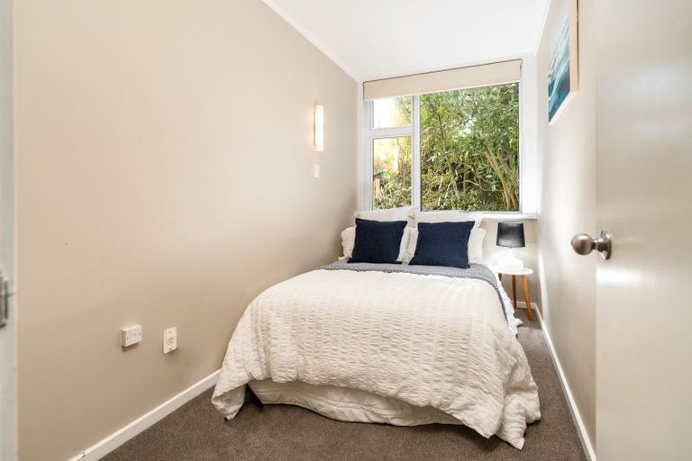 Photo of property in 1/24 Patanga Crescent, Thorndon, Wellington, 6011