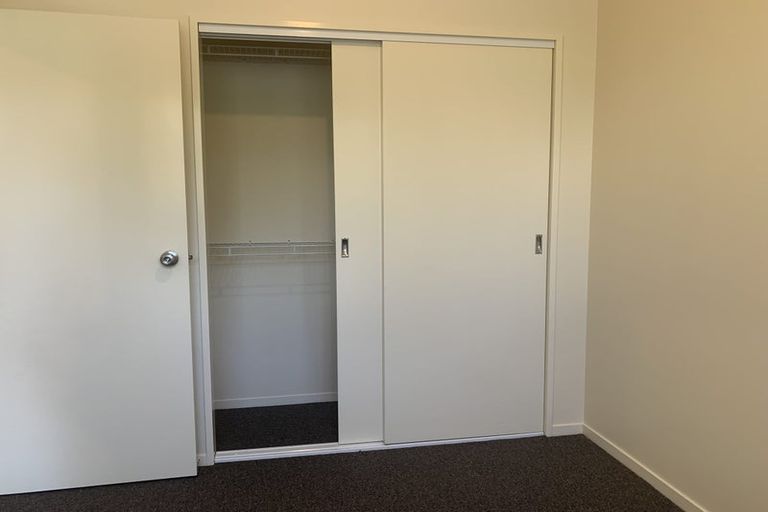 Photo of property in 15/242 Great North Road, Henderson, Auckland, 0612