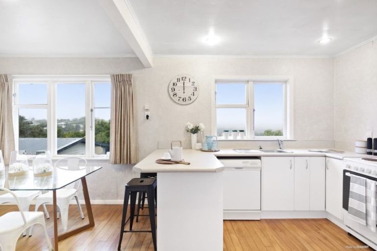 Photo of property in 125 Broderick Road, Johnsonville, Wellington, 6037