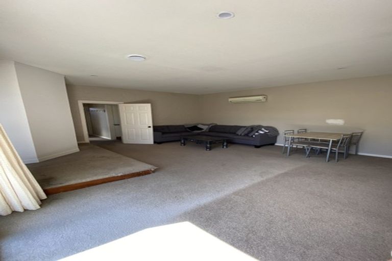 Photo of property in 105a Hinau Street, Riccarton, Christchurch, 8041