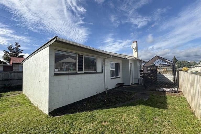 Photo of property in 21a Fairview Road, Western Heights, Rotorua, 3015