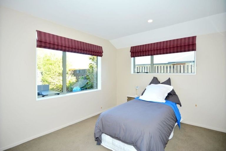 Photo of property in 11 Kohi Drive, Parklands, Christchurch, 8083
