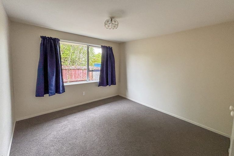 Photo of property in 42 Chipping Lane, Redwood, Christchurch, 8051