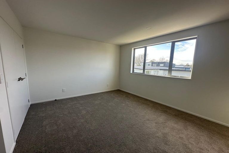 Photo of property in 55a Edmonton Road, Henderson, Auckland, 0612