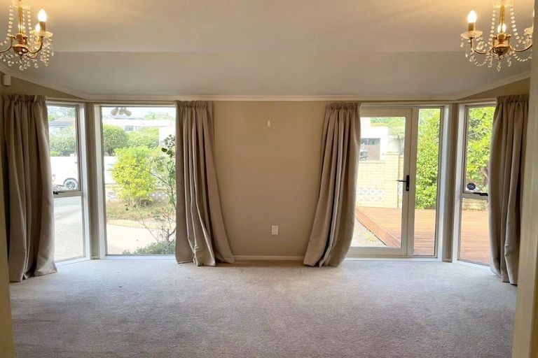 Photo of property in 2 Kaniere Place, Half Moon Bay, Auckland, 2012