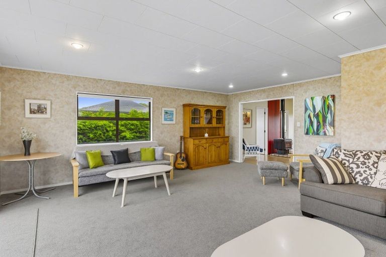 Photo of property in 5 Norna Grove, Waikawa Beach, Manakau, 5573