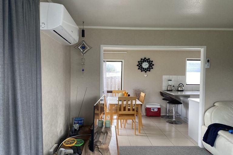 Photo of property in 1 Metcalfe Road, Henderson, Auckland, 0610