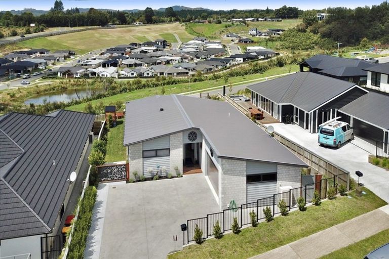 Photo of property in 8 Kiritiana Close, Pyes Pa, Tauranga, 3112