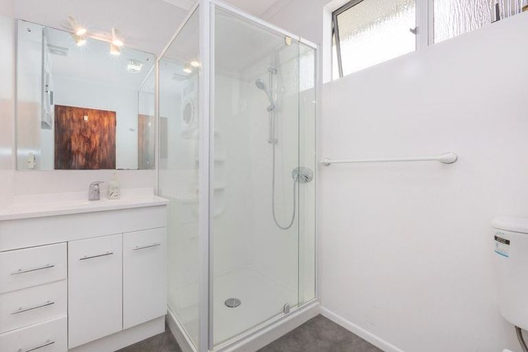 Photo of property in 1/26 Rajkot Terrace, Broadmeadows, Wellington, 6035