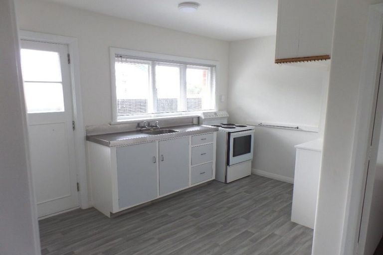 Photo of property in 12a Rawhiti Avenue, New Brighton, Christchurch, 8083