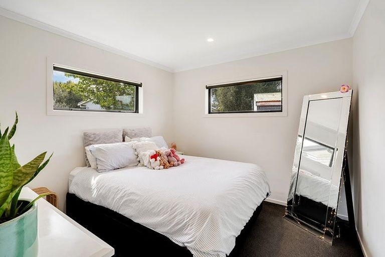Photo of property in 2/11 Forster Avenue, Hillcrest, Hamilton, 3216