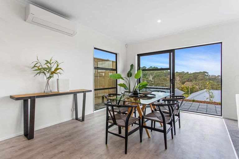 Photo of property in 25 William Calvert Drive, Swanson, Auckland, 0614