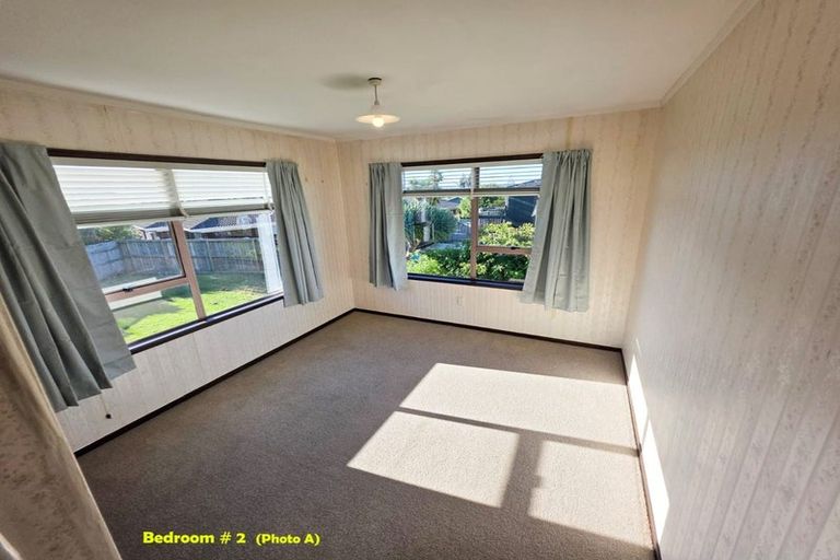 Photo of property in 42 Miltonia Avenue, Te Atatu South, Auckland, 0610
