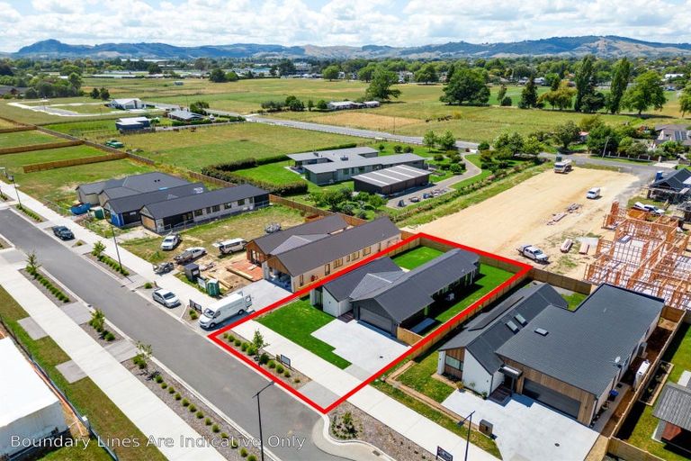 Photo of property in 36 Hugo Shaw Drive, Cambridge, 3434