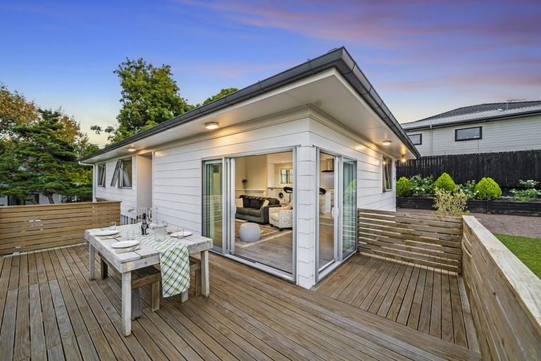 Photo of property in 76 Alabaster Drive, Papatoetoe, Auckland, 2025