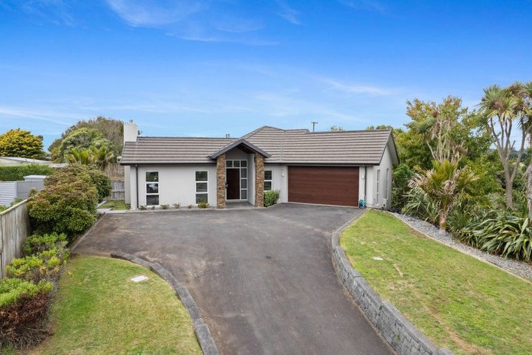 Photo of property in 4 Links Drive, Waiwhakaiho, New Plymouth, 4312
