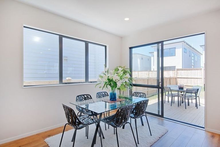 Photo of property in 45 Greenfinch Road, Hobsonville, Auckland, 0616