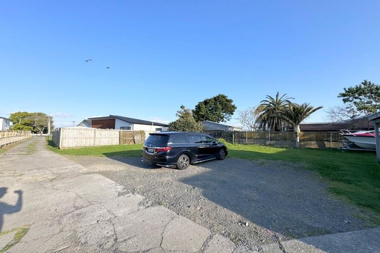 Photo of property in 17 Margaret Road, Papatoetoe, Auckland, 2025