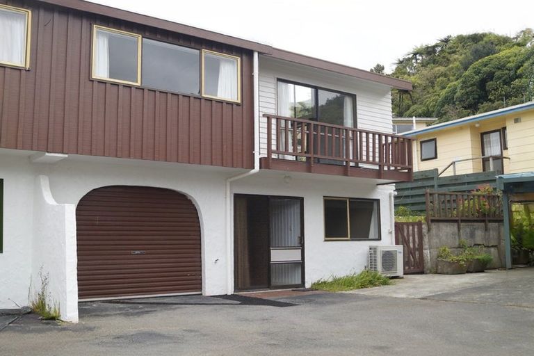 Photo of property in 60f2 Truscott Avenue, Johnsonville, Wellington, 6037