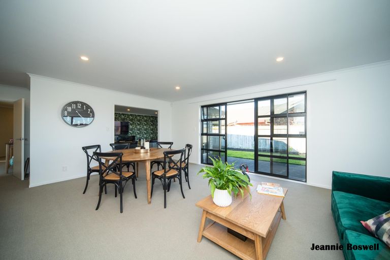 Photo of property in 12 Morocco Terrace, Kelvin Grove, Palmerston North, 4414