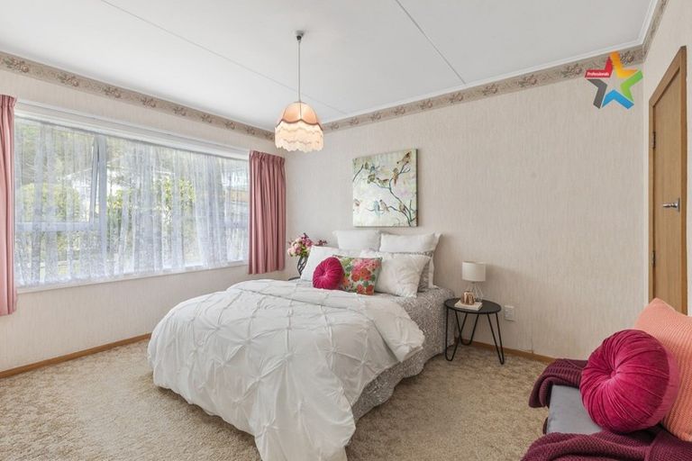 Photo of property in 20 Gardiner Grove, Wainuiomata, Lower Hutt, 5014