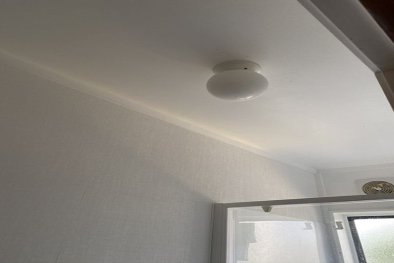 Photo of property in 1/11 Ocean View Road, Hillcrest, Auckland, 0627