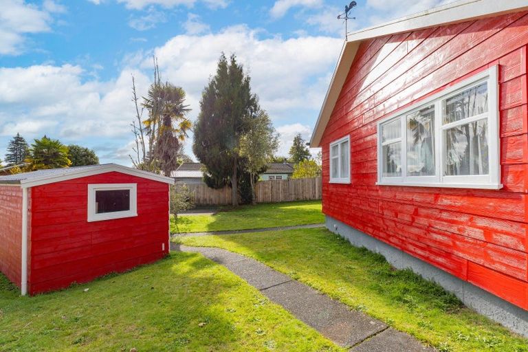 Photo of property in 12 Falkner Park, Taumarunui, 3920