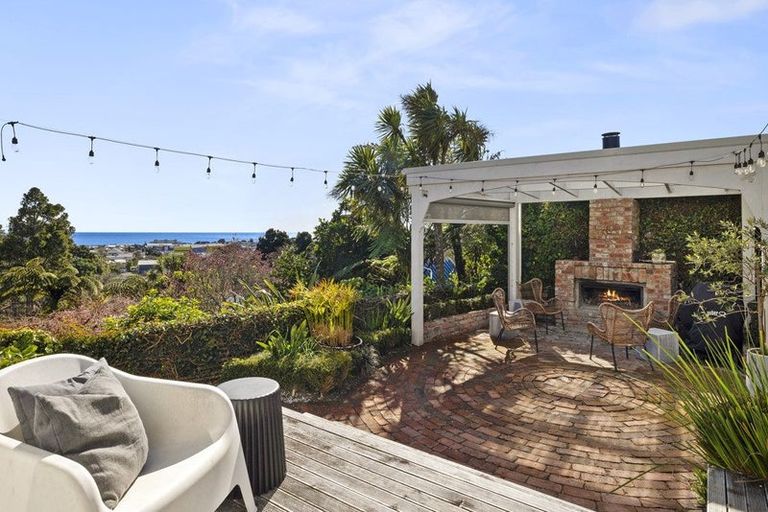 Photo of property in 5 Rogan Street, New Plymouth, 4310