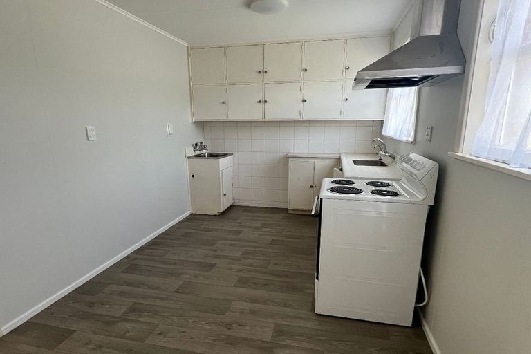 Photo of property in Montauge Flats, 46c Merton Street, Trentham, Upper Hutt, 5018