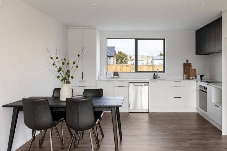 Photo of property in 23 Quentin Drive, Hamilton Lake, Hamilton, 3204