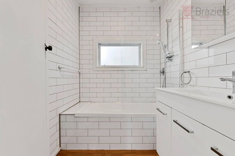 Photo of property in 17 Kearneys Road, Linwood, Christchurch, 8062