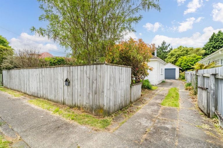 Photo of property in 32 Hyde Street, Wainuiomata, Lower Hutt, 5014