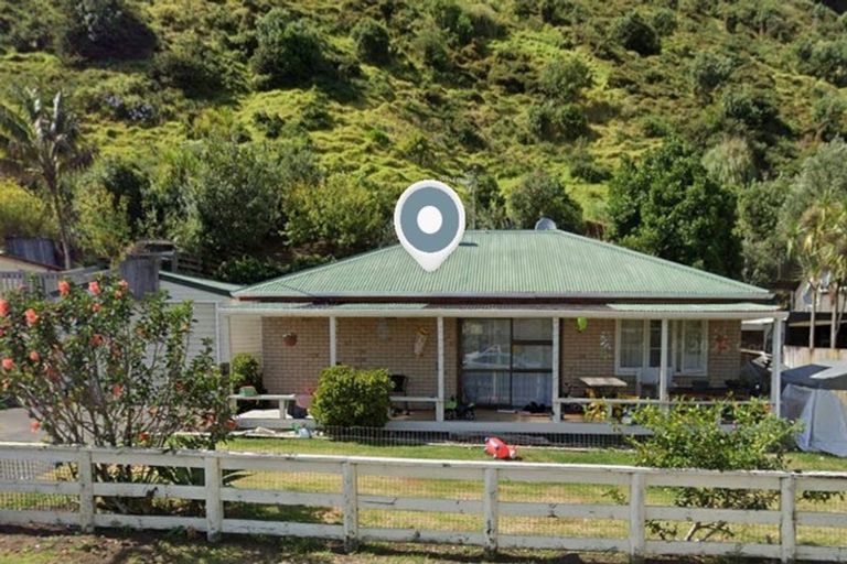 Photo of property in 121 Maunsell Road, Port Waikato, Tuakau, 2695