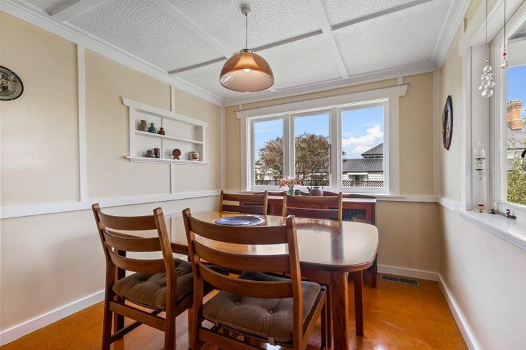 Photo of property in 2 Rattray Street, Devonport, Auckland, 0624