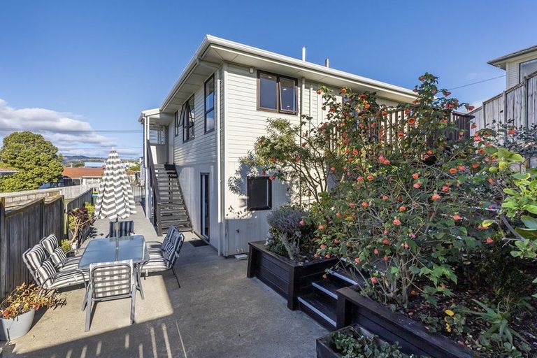 Photo of property in 16 Tuki Street, Titahi Bay, Porirua, 5022