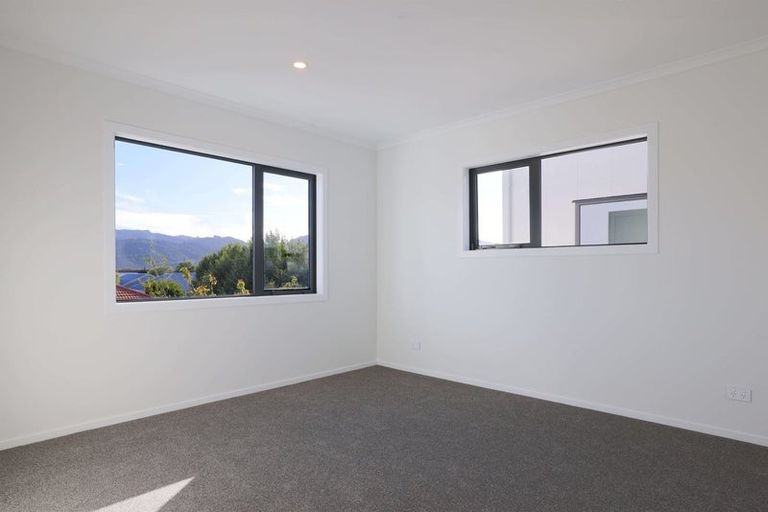 Photo of property in 9 Mamaku Place, Elderslea, Upper Hutt, 5018