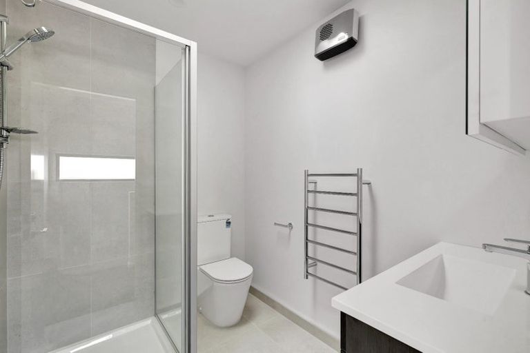 Photo of property in 3/25 Vagues Road, Northcote, Christchurch, 8052