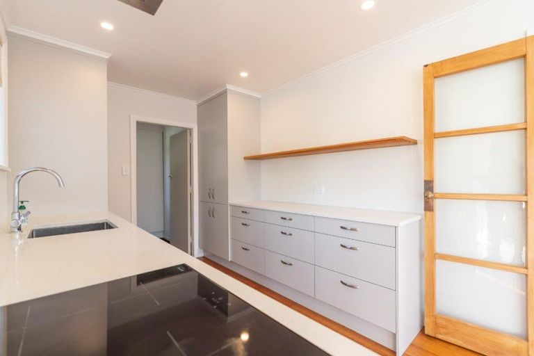 Photo of property in 5 Ngarimu Street, Roslyn, Palmerston North, 4414