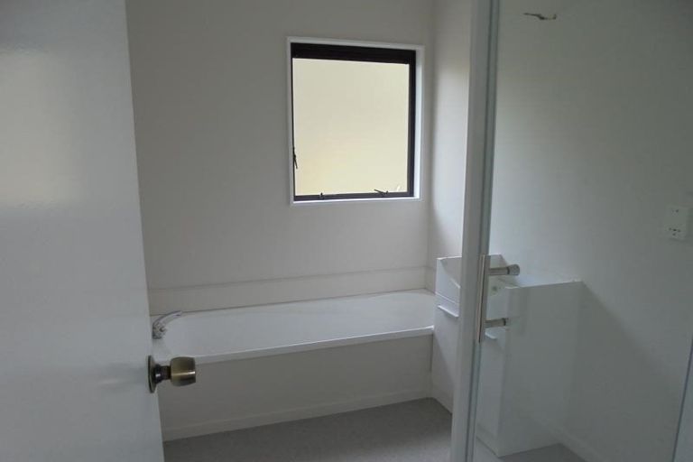 Photo of property in 7 Tern Place, Unsworth Heights, Auckland, 0632