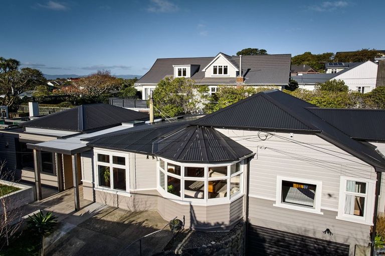 Photo of property in 7 Lochiel Road, Khandallah, Wellington, 6035