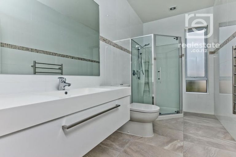 Photo of property in 10 Seafort Lane, Silverdale, 0932