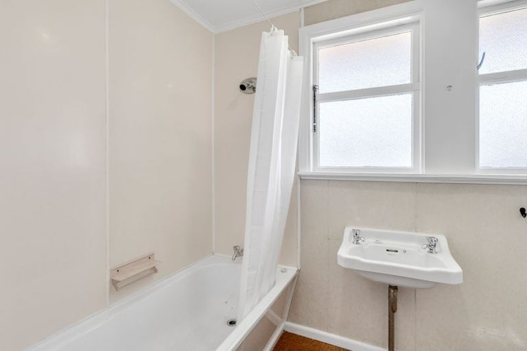 Photo of property in 39 Dacre Street, Oamaru North, Oamaru, 9400