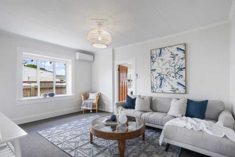 Photo of property in 21 Victoria Street, Levin, 5510