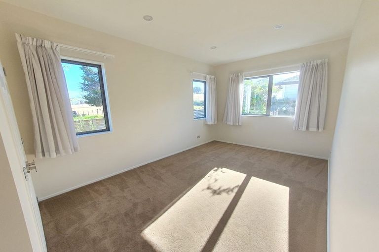 Photo of property in 67 Okawa Avenue, Papakura, 2110