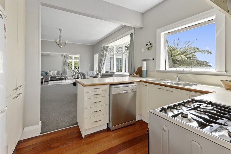 Photo of property in 79a Mills Road, Brooklyn, Wellington, 6021