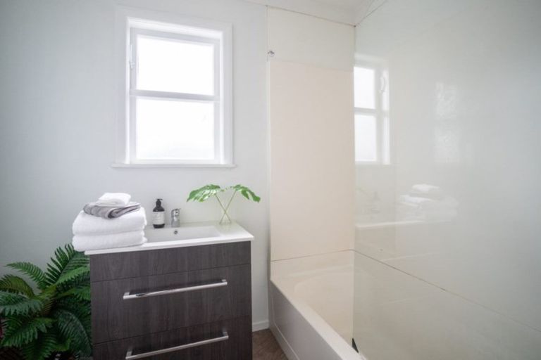 Photo of property in 44 Ronberg Street, Highbury, Palmerston North, 4412