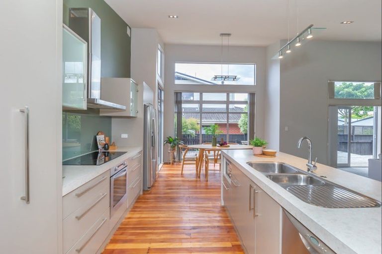 Photo of property in 9 Macarthur Street, Levin, 5510