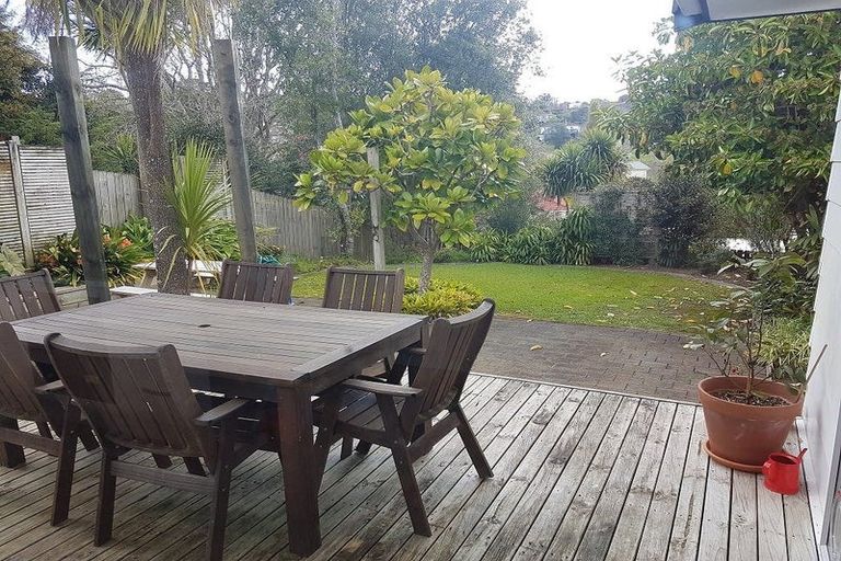 Photo of property in 15 Hewlett Road, Massey, Auckland, 0614